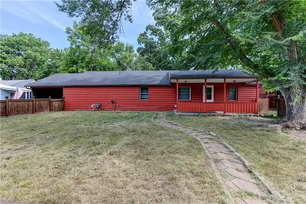 6828 Berry Road, Kansas City, KS 66106
