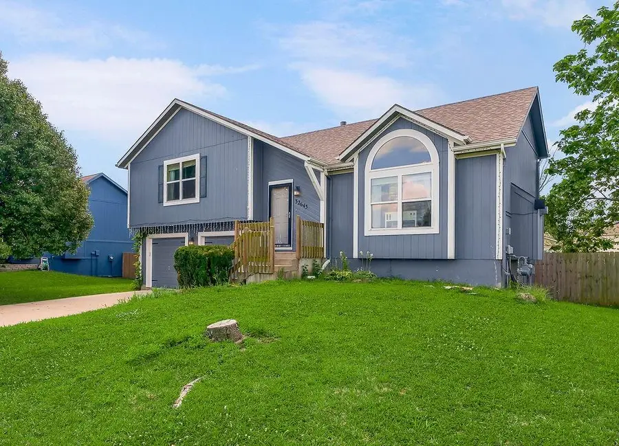 32643 W 172nd Street, Gardner, KS 66030 - #2