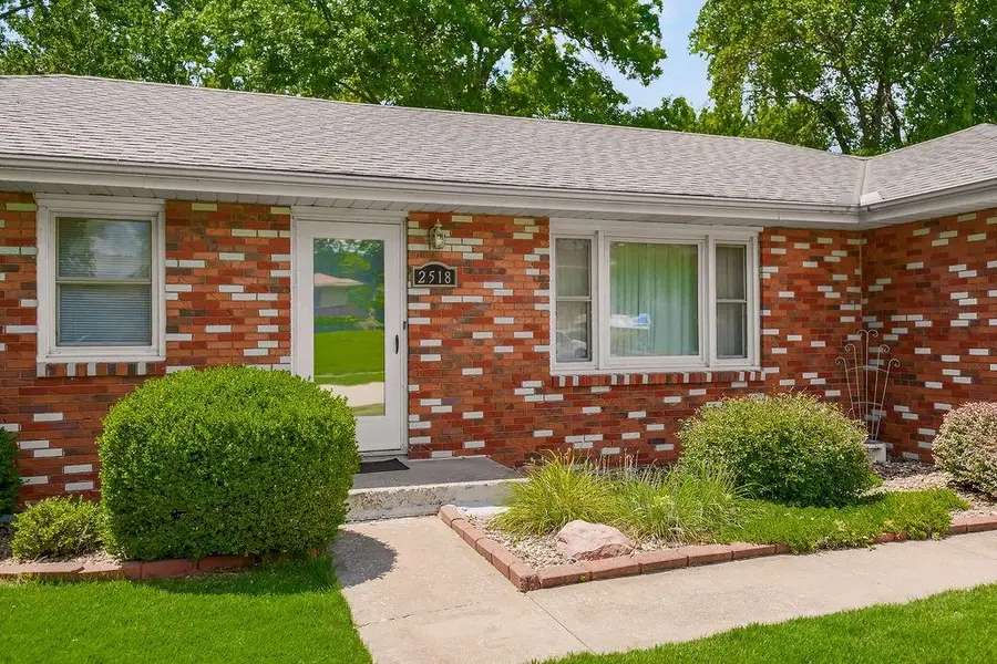 2518 N 82nd Terrace, Kansas City, KS 66109 - #2