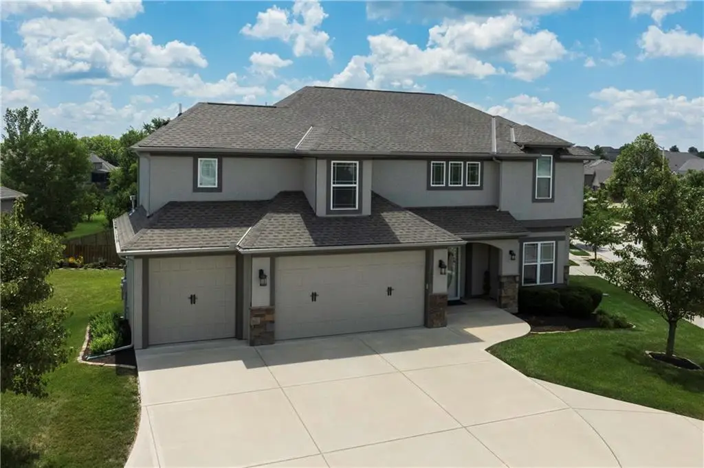 1609 NW 95th Street, Kansas City, MO 64155 - #1