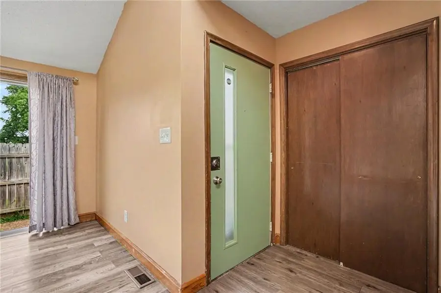 11321 Calico Drive, Kansas City, MO 64137 - #2
