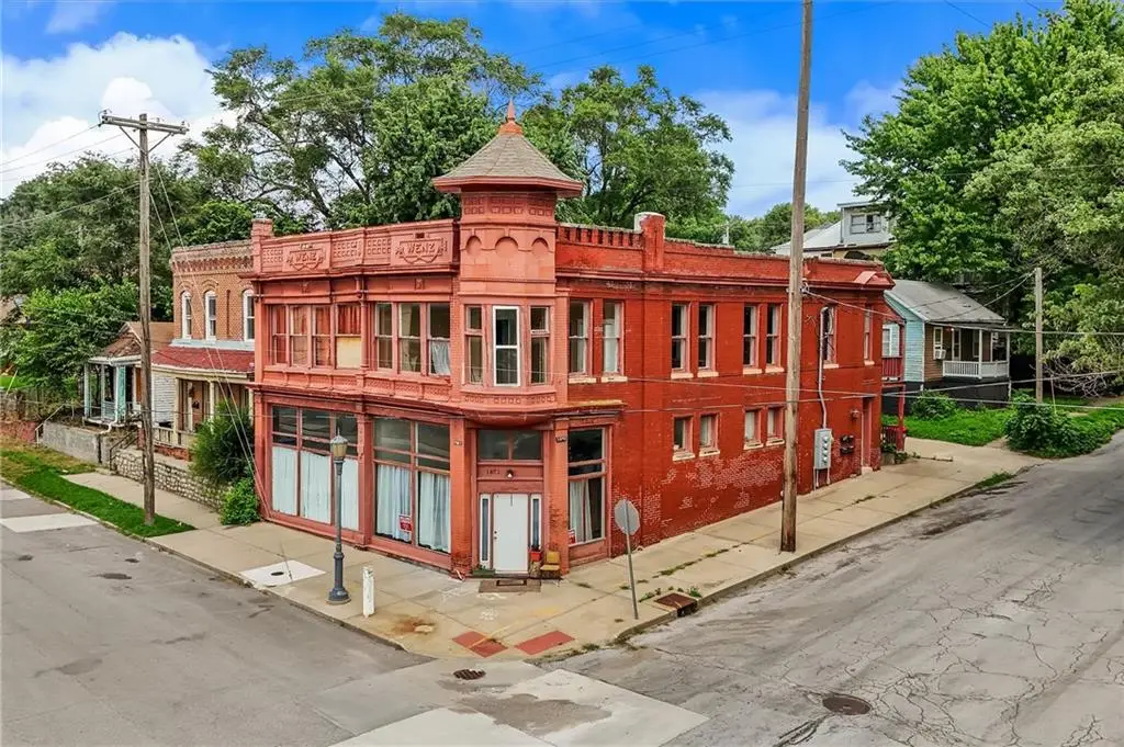 1421 Penn Street, Saint Joseph, MO 64503 - #1