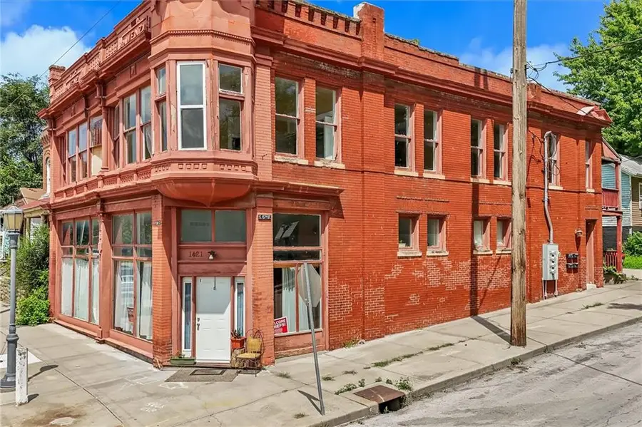 1421 Penn Street, Saint Joseph, MO 64503 - #3