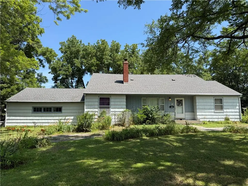 5904 E 133rd Street, Grandview, MO 64030 - #1