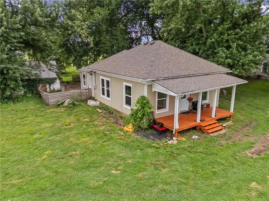 32473 NE Norton Road, Garnett, KS 66032 - #2