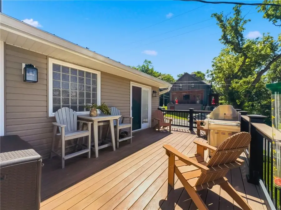 507 Walnut Street, Weston, MO 64098 - #3