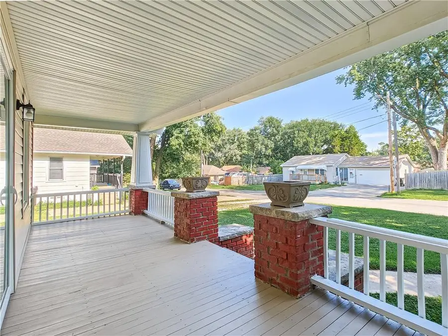 10117 E 10th Street S, Independence, MO 64053 - #3