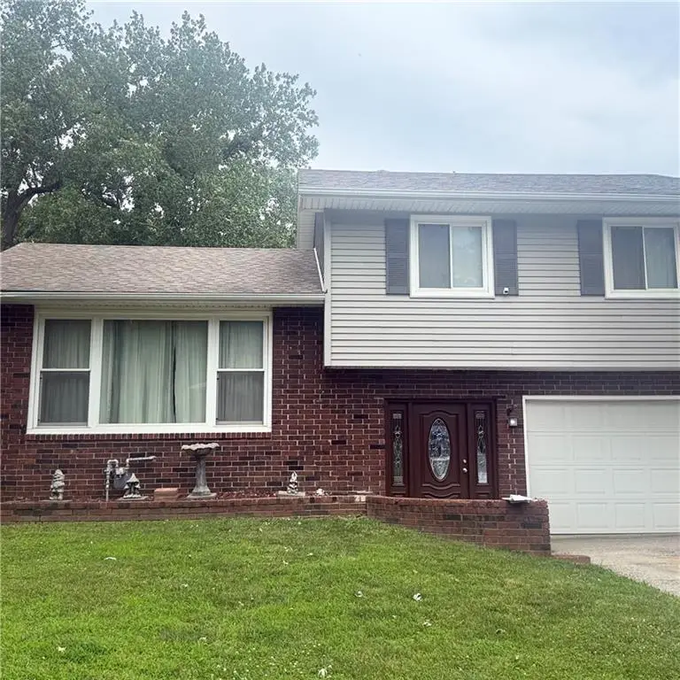 1209 N 75th Drive, Kansas City, KS 66112 - #1