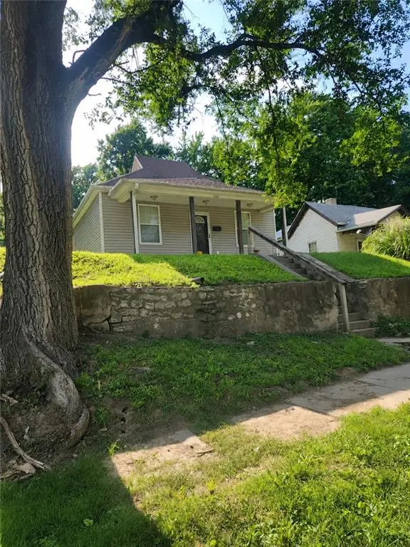 5542 S 2nd Street, Saint Joseph, MO 64504 - #1