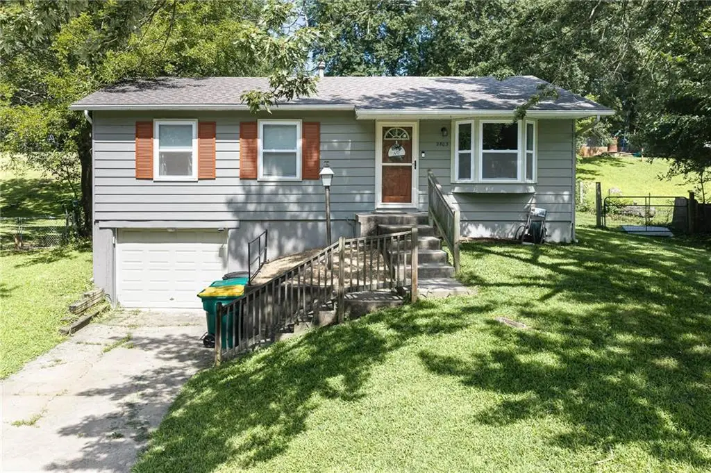 2803 N 109 Street, Kansas City, KS 66109 - #1