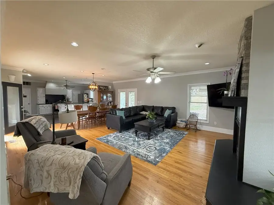 2216 Country Club Drive, Chillicothe, MO 64601 - #3