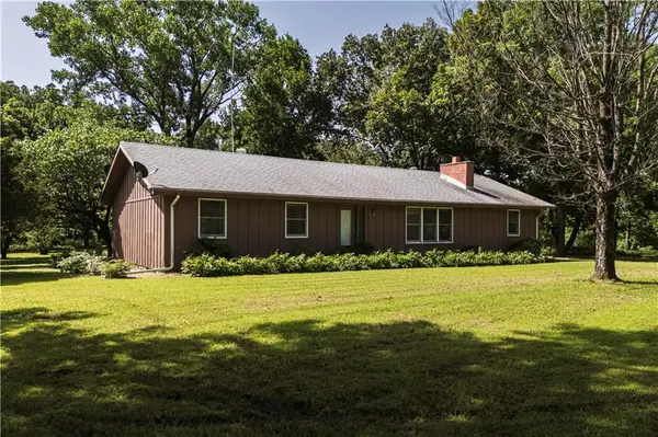 2426 Cr 3500 N/a, Independence, KS 67301