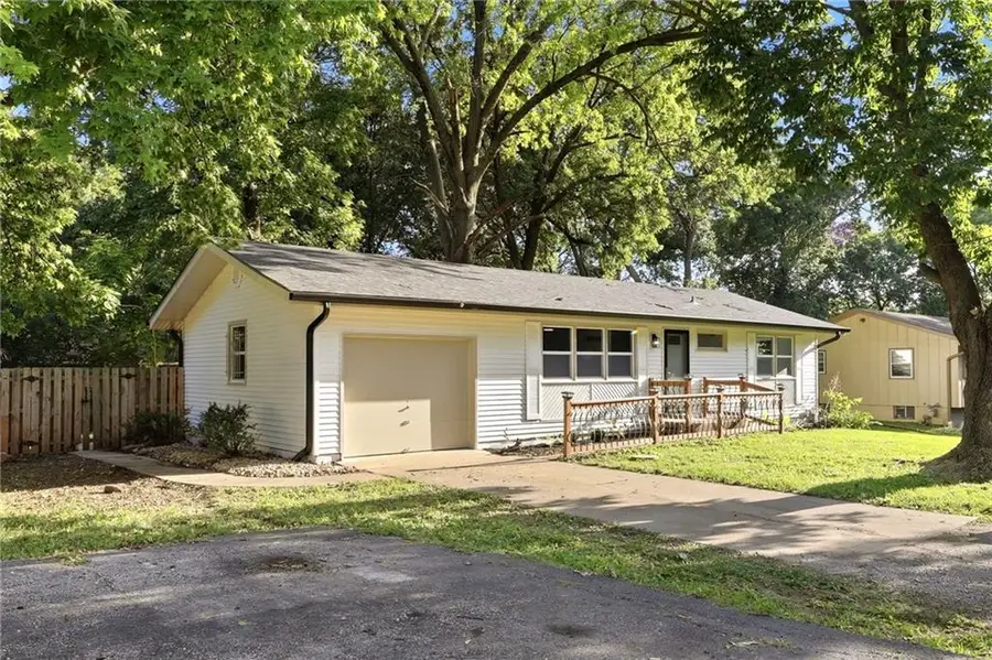 4711 Yecker Avenue, Kansas City, KS 66104 - #2