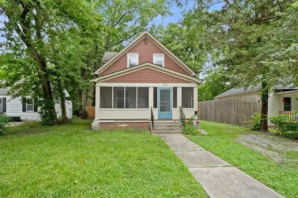 1915 Kentucky Street, Lawrence, KS 66046