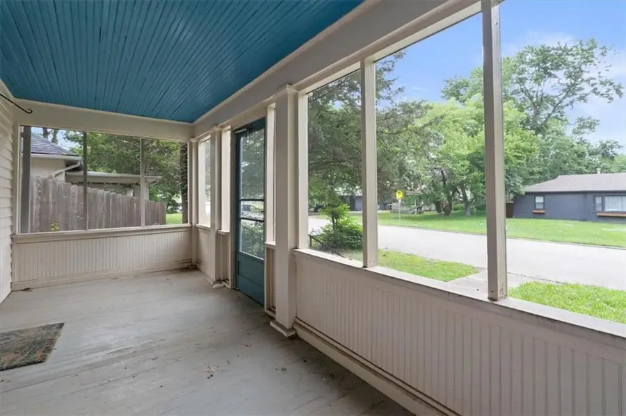 1915 Kentucky Street, Lawrence, KS 66046 - #3