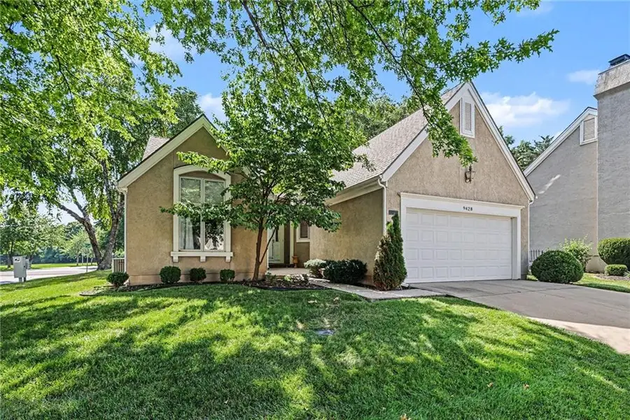 9428 W 123rd Street, Overland Park, KS 66213 - #2