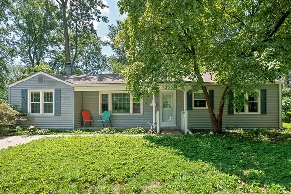 12009 W 60th Place, Shawnee, KS 66216