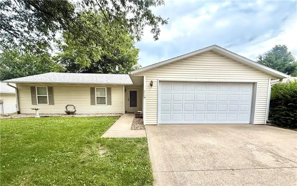 1109 W 17th Street, Maryville, MO 64468 - #1