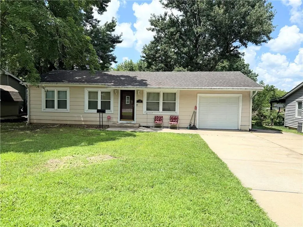 737 N Woodland Street, Olathe, KS 66061 - #1
