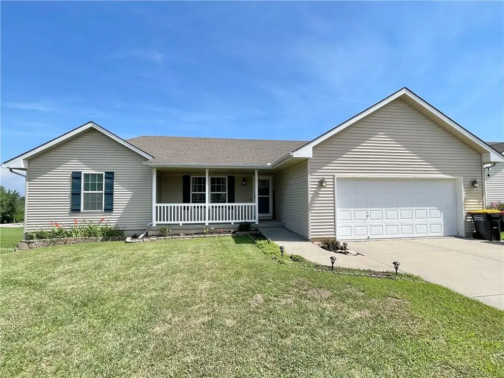 2224 W Ivory Circle, Excelsior Springs, MO 64024 - #1