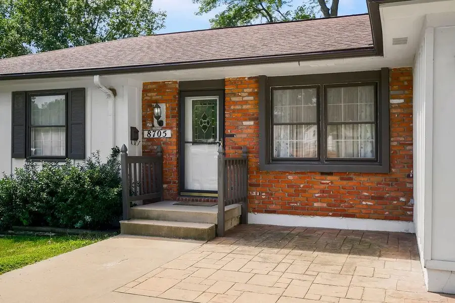 8705 W 94th Street, Overland Park, KS 66212 - #2