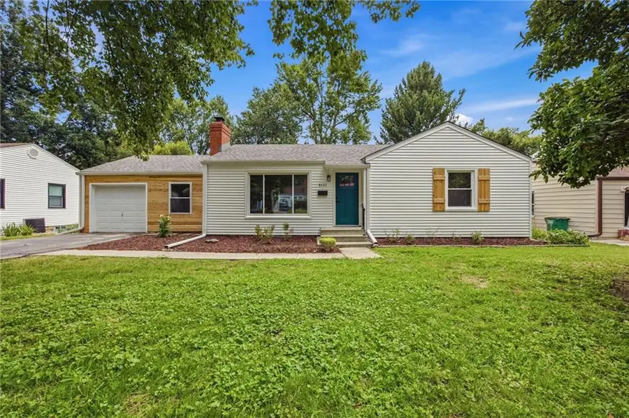 4121 W 54th Street, Roeland Park, KS 66205 - #2