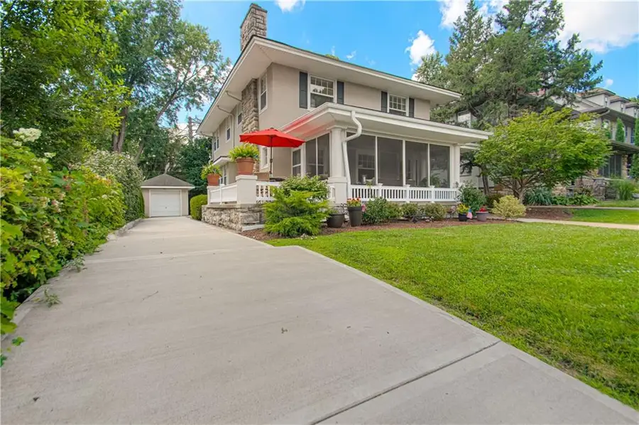 9 W 57th Street, Kansas City, MO 64113 - #2