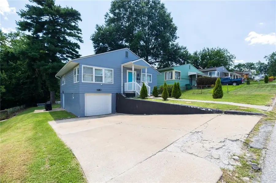 3157 Cleveland Avenue, Kansas City, KS 66104 - #2