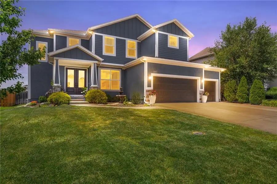 16972 S Hunter Street, Olathe, KS 66062 - #2