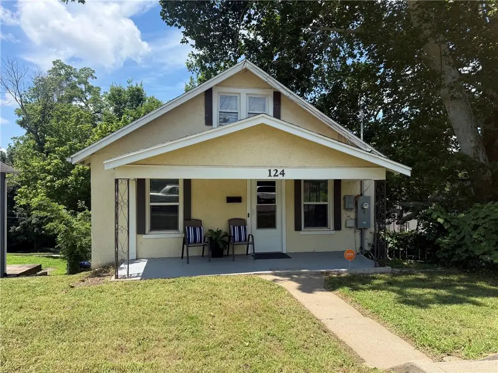 124 Riverside Drive, Jefferson City, MO 65101 - #1