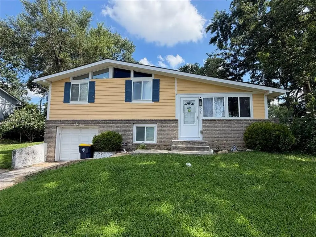 7006 NW 77th Street, Kansas City, MO 64152 - #1