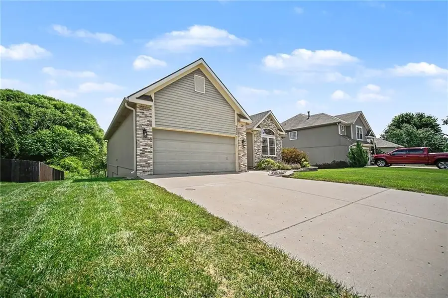 9223 N Jarboe Street, Kansas City, MO 64155 - #3