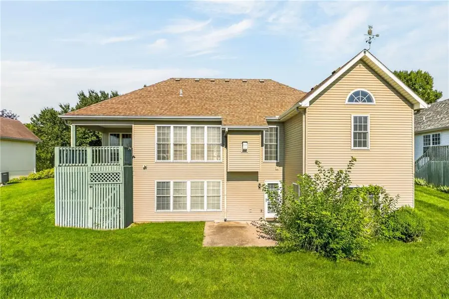 2508 Meadow Ridge Drive, Saint Joseph, MO 64504 - #3