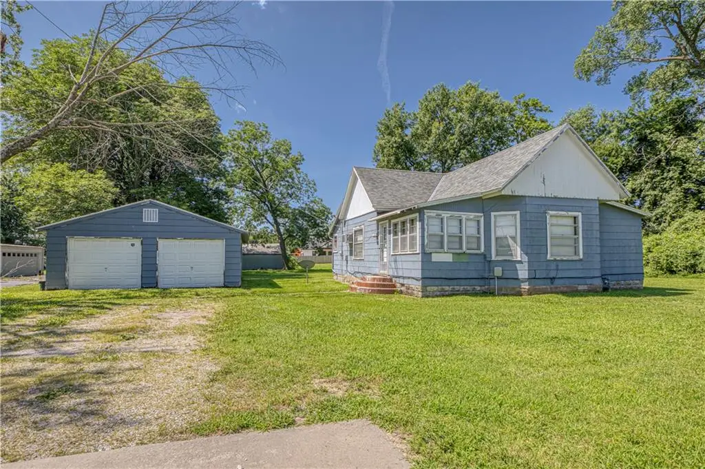 500 E Mckay Street, Frontenac, KS 66763 - #1