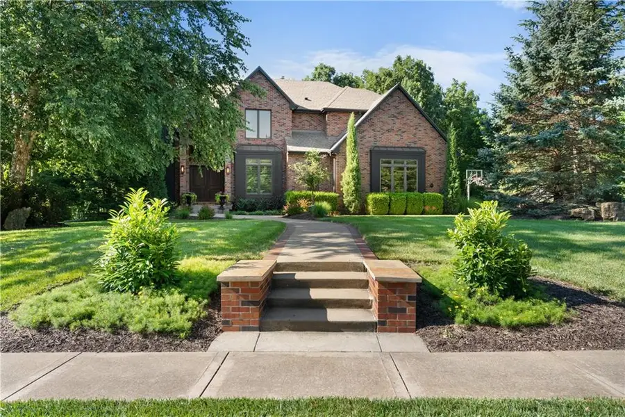301 NW Rockhill Circle, Lees Summit, MO 64081 - #2