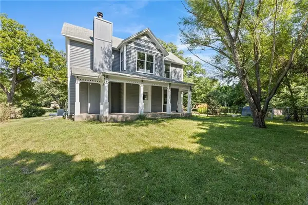 1623 Indiana Road, Williamsburg, KS 66095