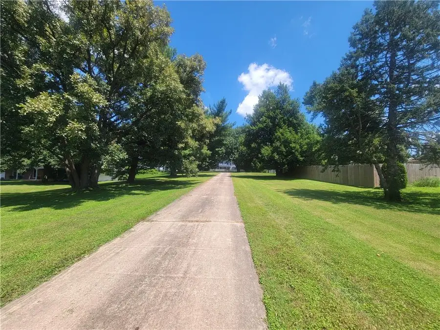 905 S Us 71 Highway, Savannah, MO 64485 - #2