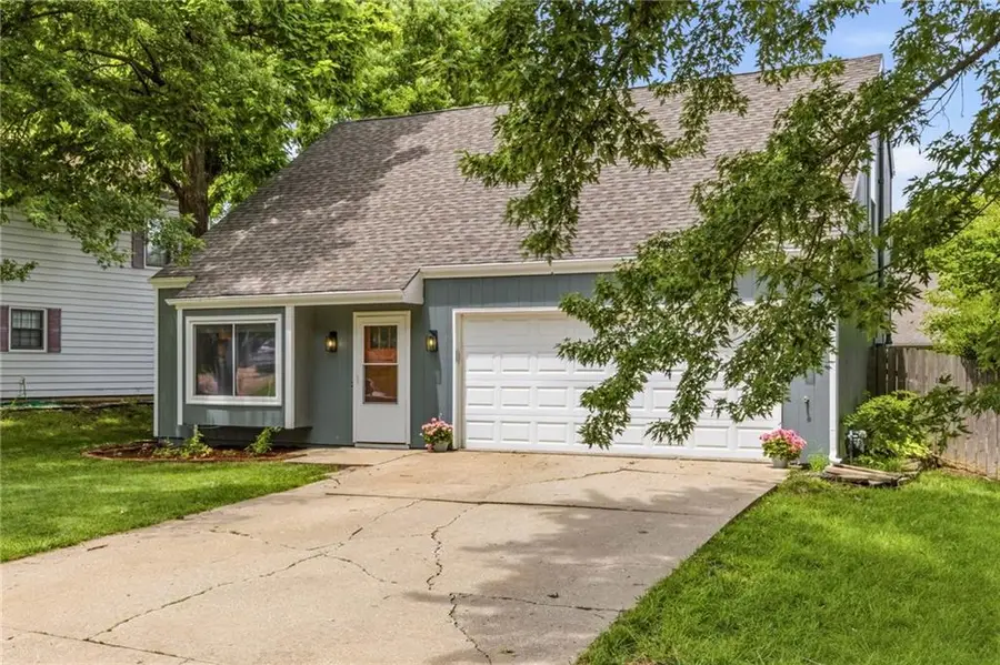 213 Deerfield Lane, Lawrence, KS 66049 - #2