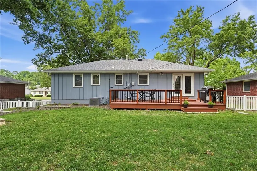 1605 NE 69th Terrace, Gladstone, MO 64118 - #2