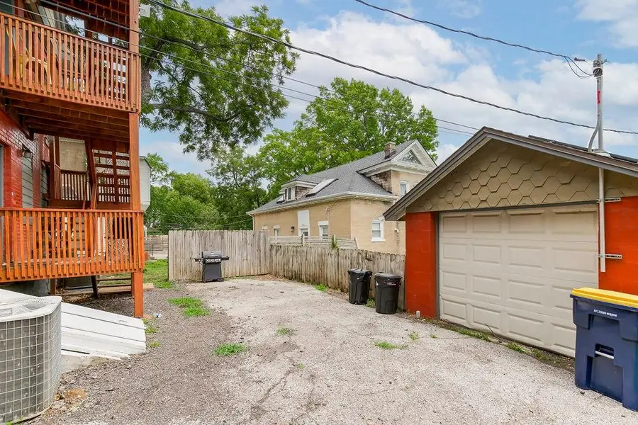 3949 Warwick Boulevard, Kansas City, MO 64111 - #3