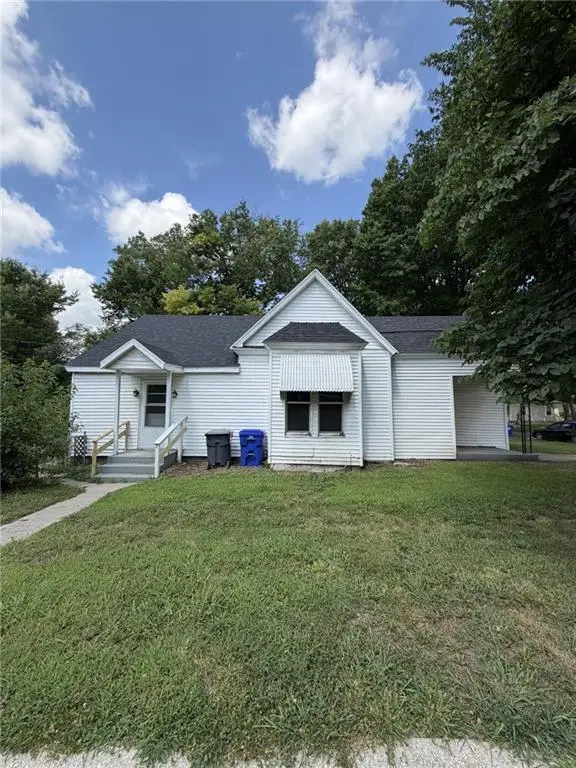 1022 E 9th Street, Sedalia, MO 65301 - #3