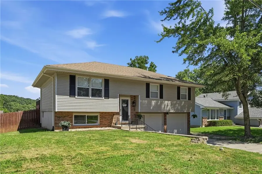 2309 S 17th Street, Leavenworth, KS 66048 - #2
