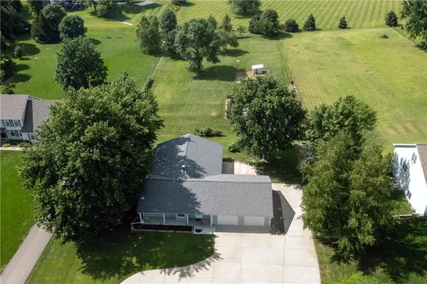 24475 W 55th Street, Shawnee, KS 66226