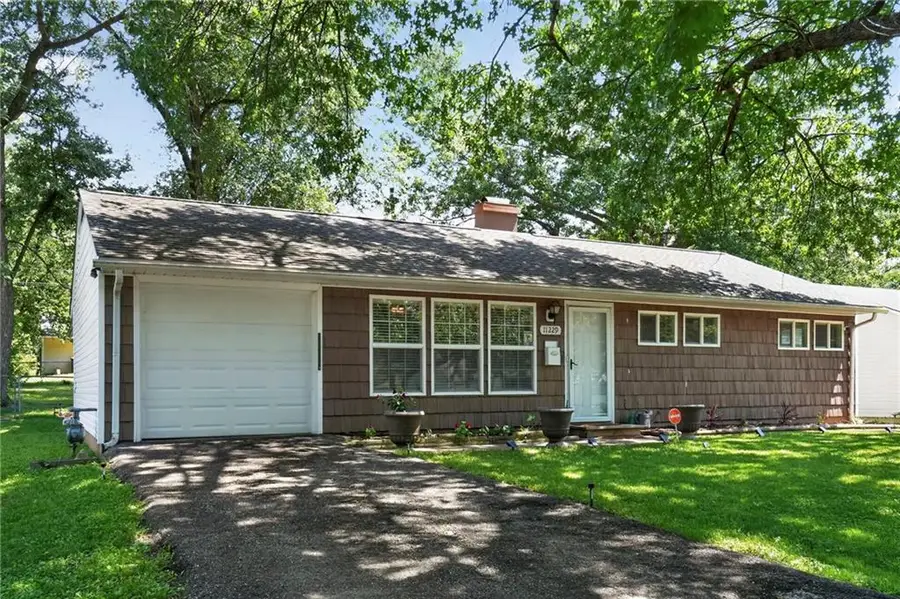 11229 Corrington Avenue, Kansas City, MO 64134 - #2