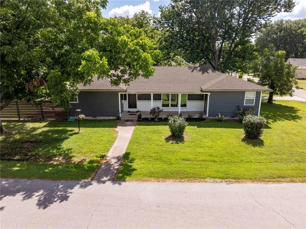 303 S Jefferson Street, Frontenac, KS 66763 - #1