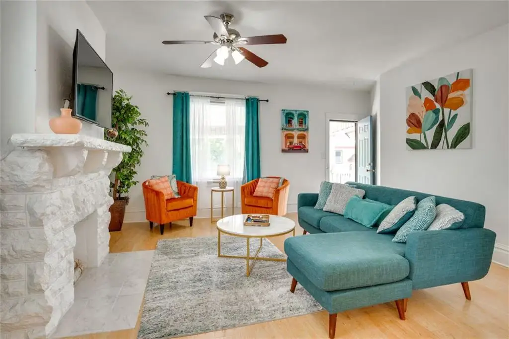 708 E 34th Street, Kansas City, MO 64109 - #1