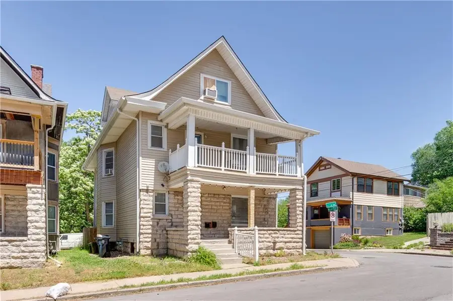 708 E 34th Street, Kansas City, MO 64109 - #2