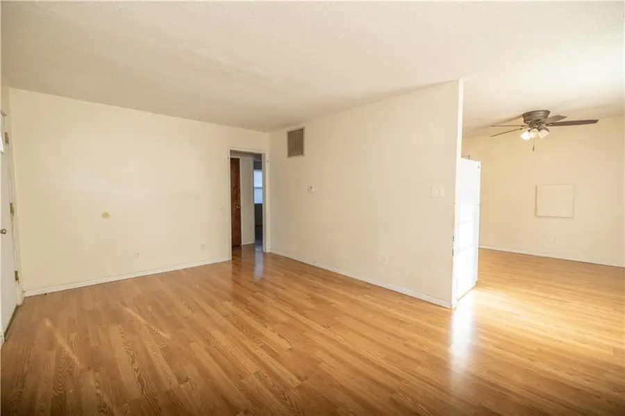 3530 NE 53rd Street, Kansas City, MO 64119 - #3