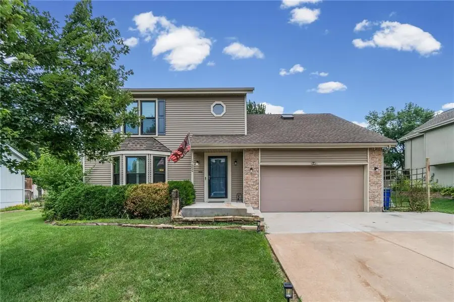 224 S Chambery Drive, Olathe, KS 66061 - #2