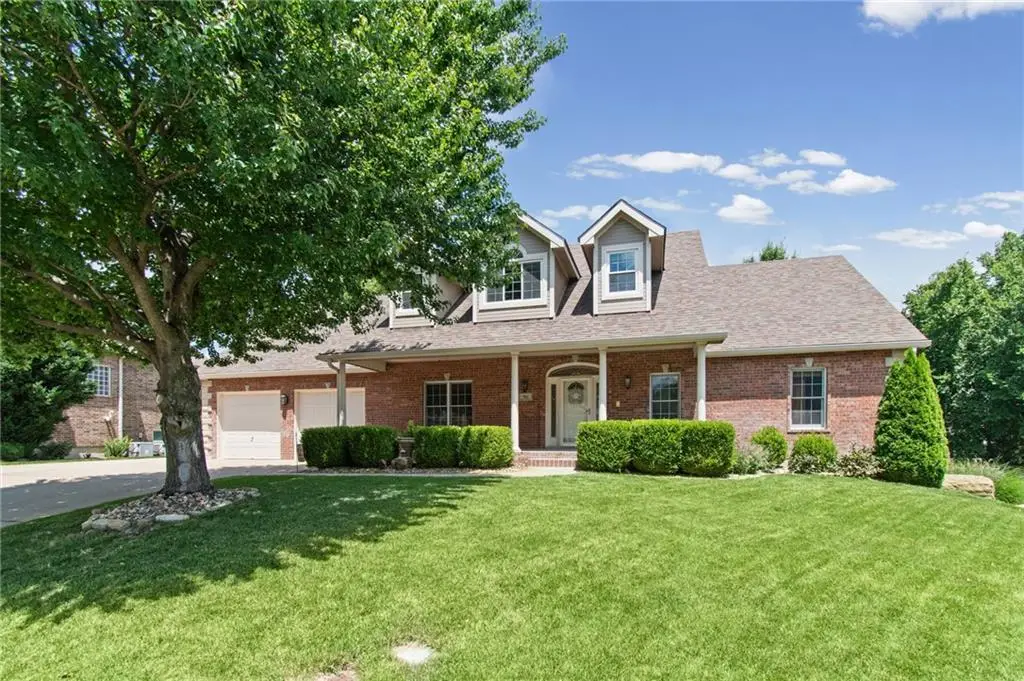 702 Bellerive Court, Lansing, KS 66043 - #1